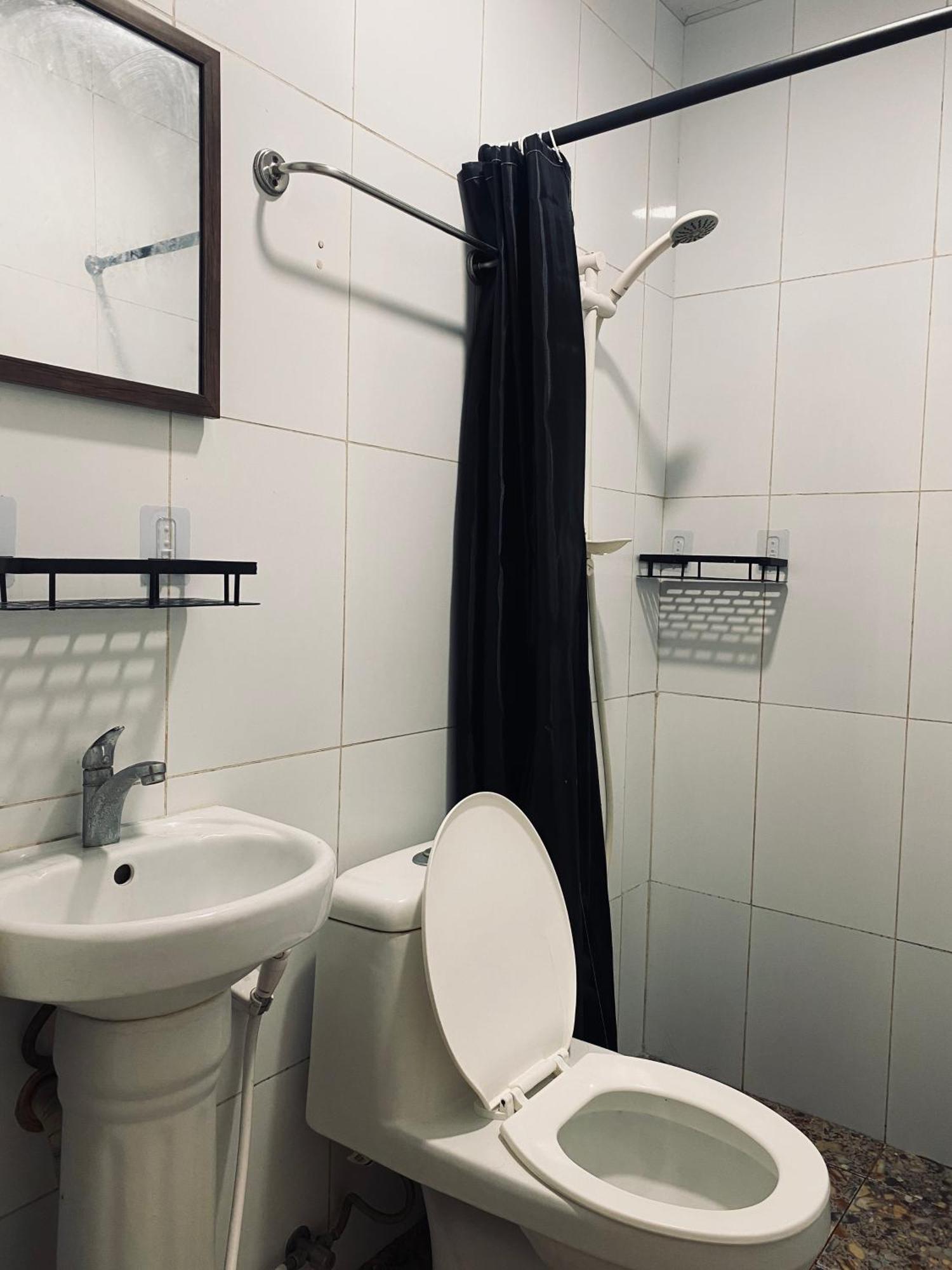 Lakayo Hillside Apartelle San Juan  Buitenkant foto