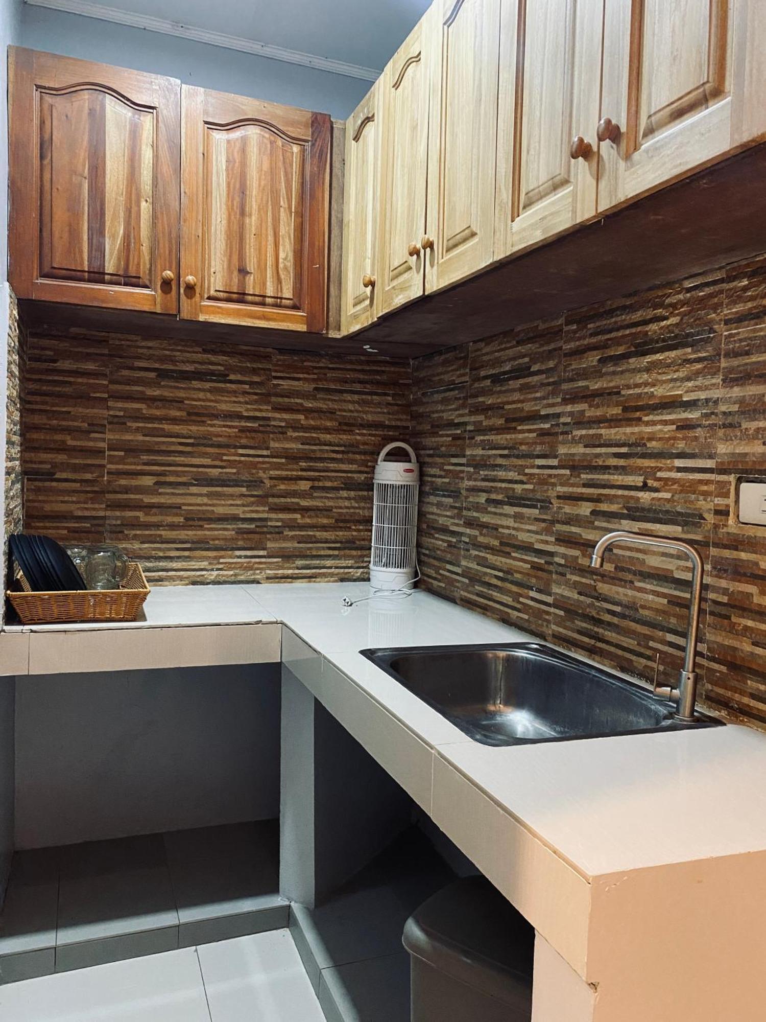Lakayo Hillside Apartelle San Juan  Buitenkant foto