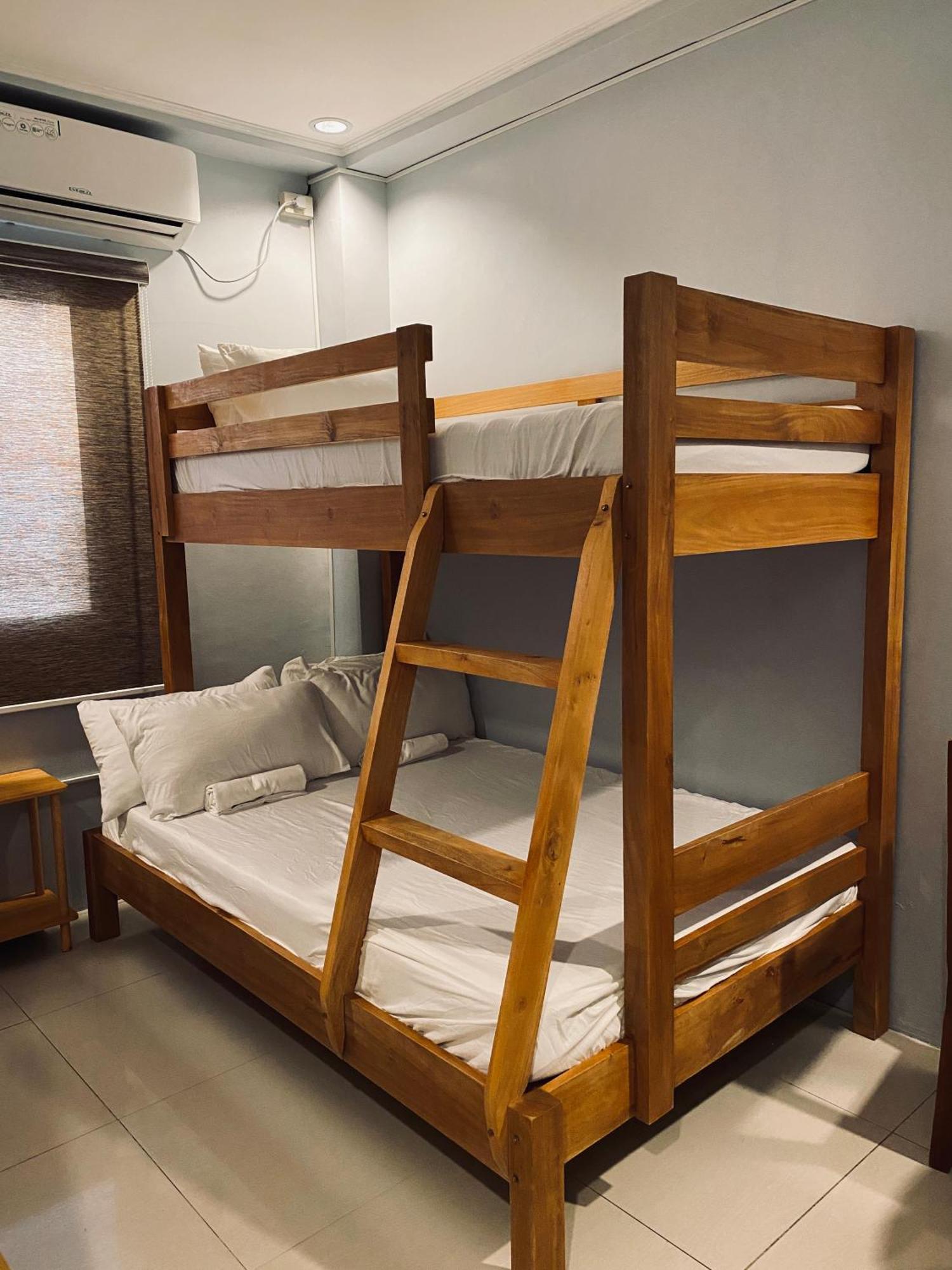 Lakayo Hillside Apartelle San Juan  Buitenkant foto